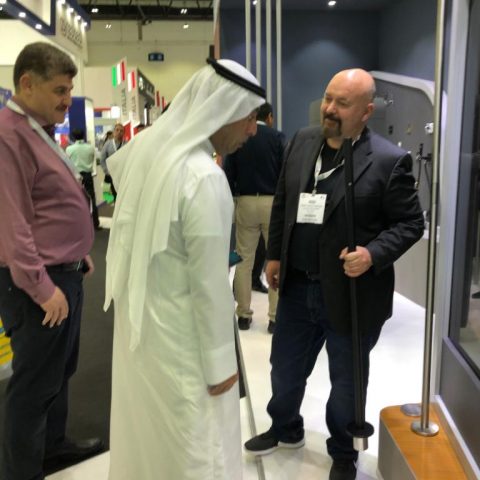 foto the BIG FIVE DUBAI 2019 stand visitatori